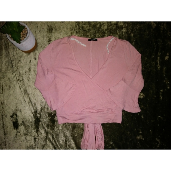 Papermoon Tops - ♡pink wide long sleeve crop top♡